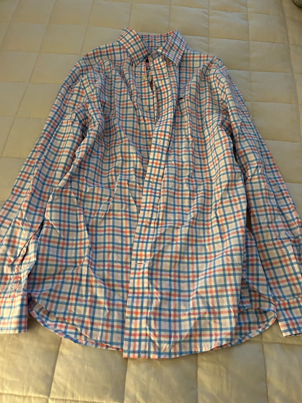 Vineyard Vines Boys size 12-14 Plaid Button-Down Shirt in Blue & Pink